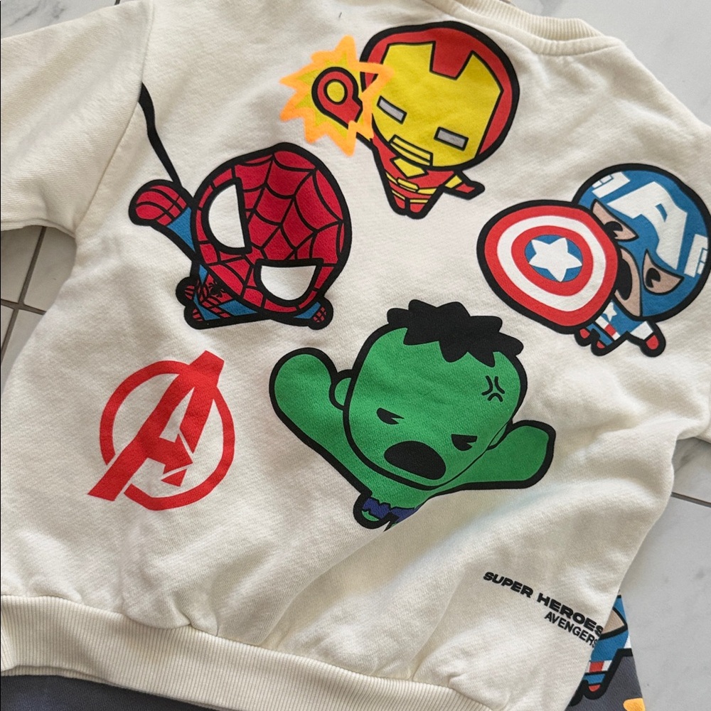 Zara Kids Marvel Cream and Gray Matching Set - Picture 3 of 5